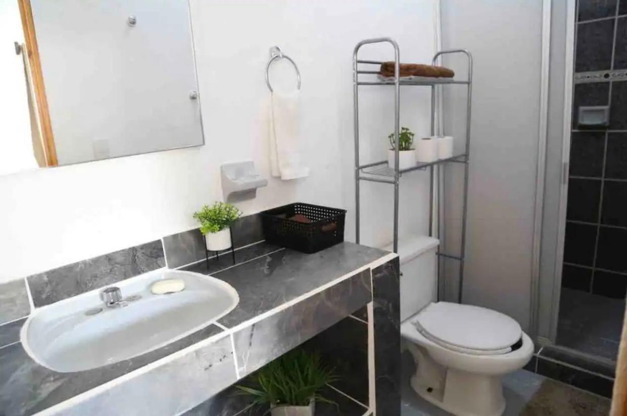Apartamento 09 Independiente En Zona Romantica A Solo 3 Cuadras De La Playa *